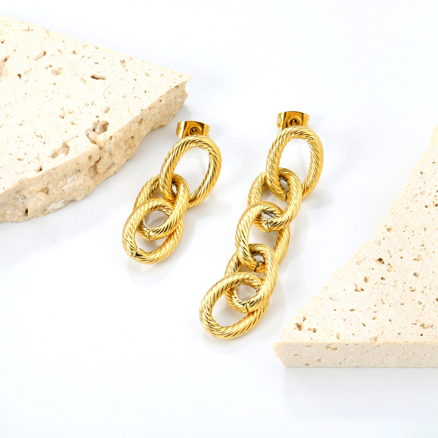 Cerceii Golden Chains